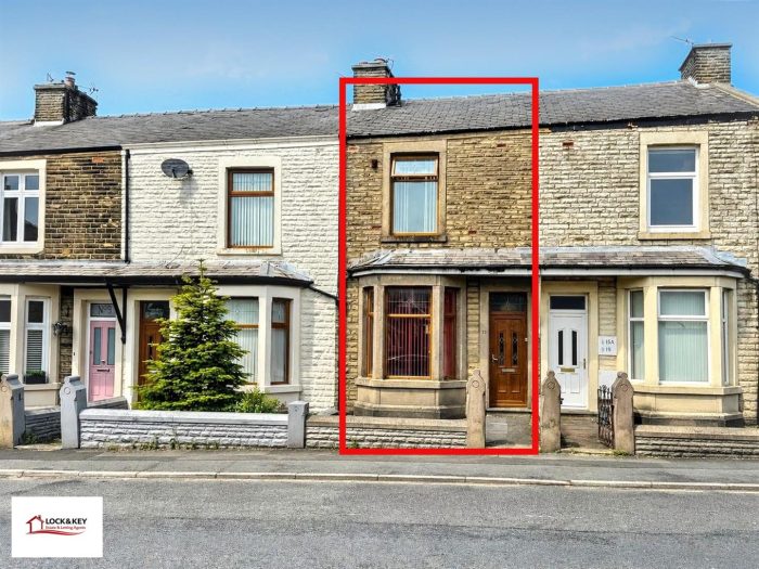 School Lane, Guide, Blackburn
